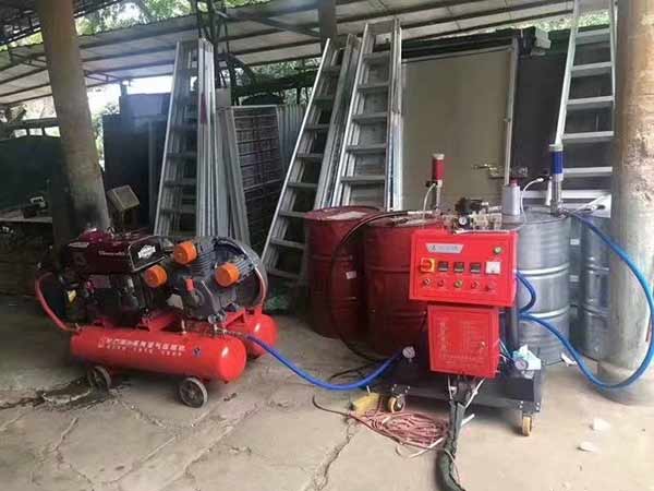 jnjx-lllm9d9dnu 小型聚氨酯噴涂機(jī)